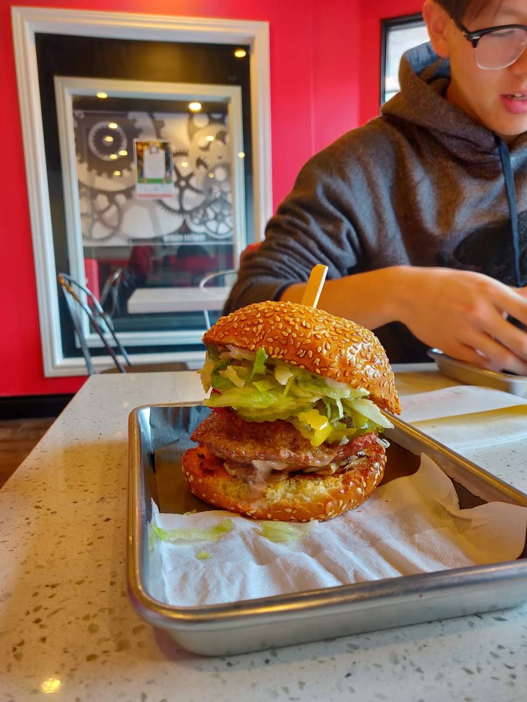 Burger Factory | restaurant | 200 Queen St S, Mississauga, ON L5M 1L3, Canada | 9059972008 OR +1 905-997-2008