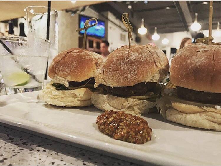 Top Deck Bar | restaurant | 125 W River St, Savannah, GA 31401, USA | 9124366828 OR +1 912-436-6828