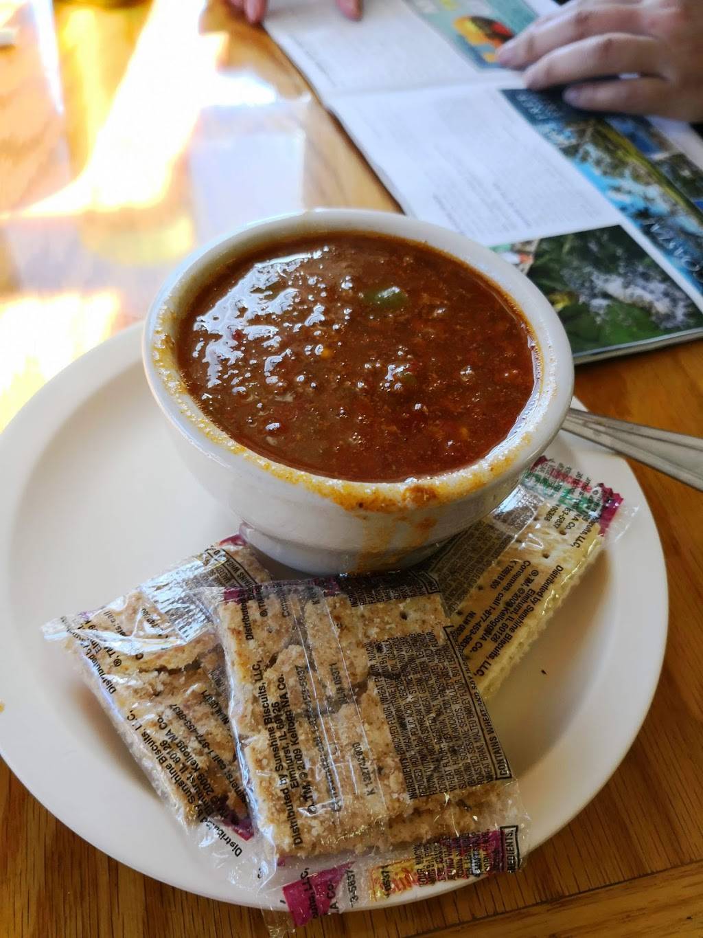 Harriettes Restaurant | restaurant | 95710 Overseas Hwy, Key Largo, FL 33037, USA | 3058528689 OR +1 305-852-8689