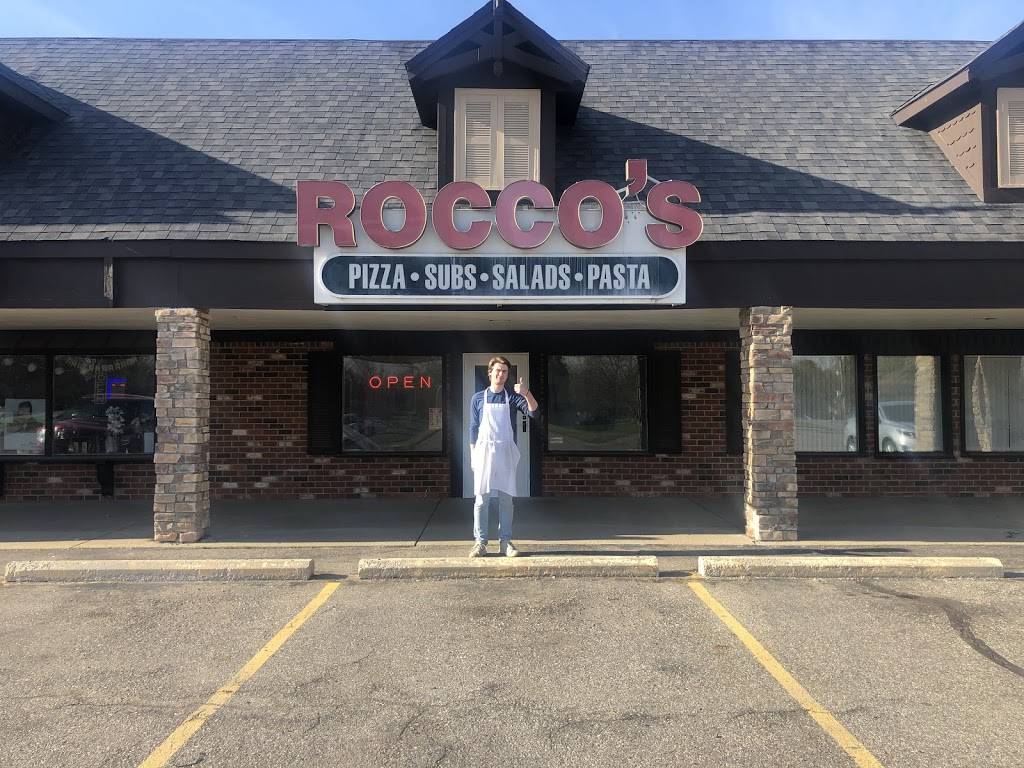 Roccos | restaurant | 4501 Hill Rd, Grand Blanc, MI 48439, USA | 8106950611 OR +1 810-695-0611