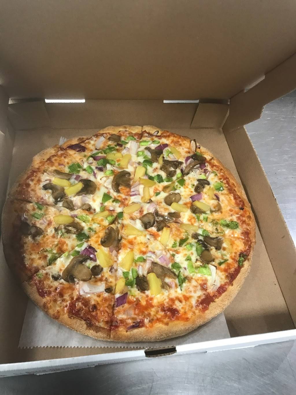 Flamin Chicken & Pizza | restaurant | 1595 Broadway, Brooklyn, NY 1 1207, USA | 7186848899 OR +1 718-684-8899