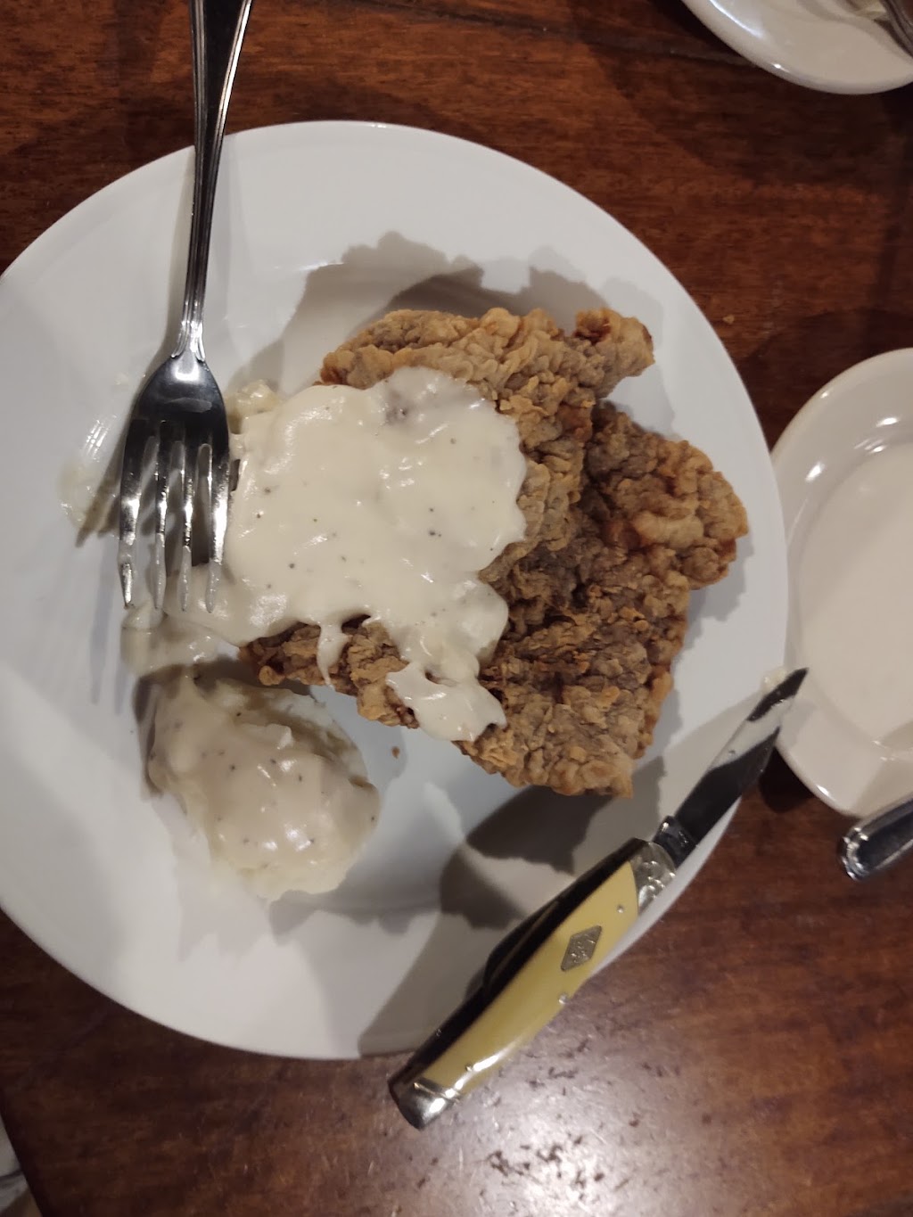 Belles Chicken Dinner House | restaurant | 2002 N, Clack St, Abilene, TX 79603, USA | 3256777100 OR +1 325-677-7100