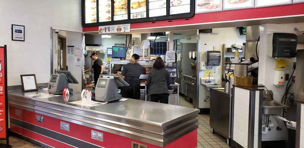 Hardees | restaurant | 2515 Mountain Cove Dr, Owens Cross Roads, AL 35763, USA | 2565339430 OR +1 256-533-9430