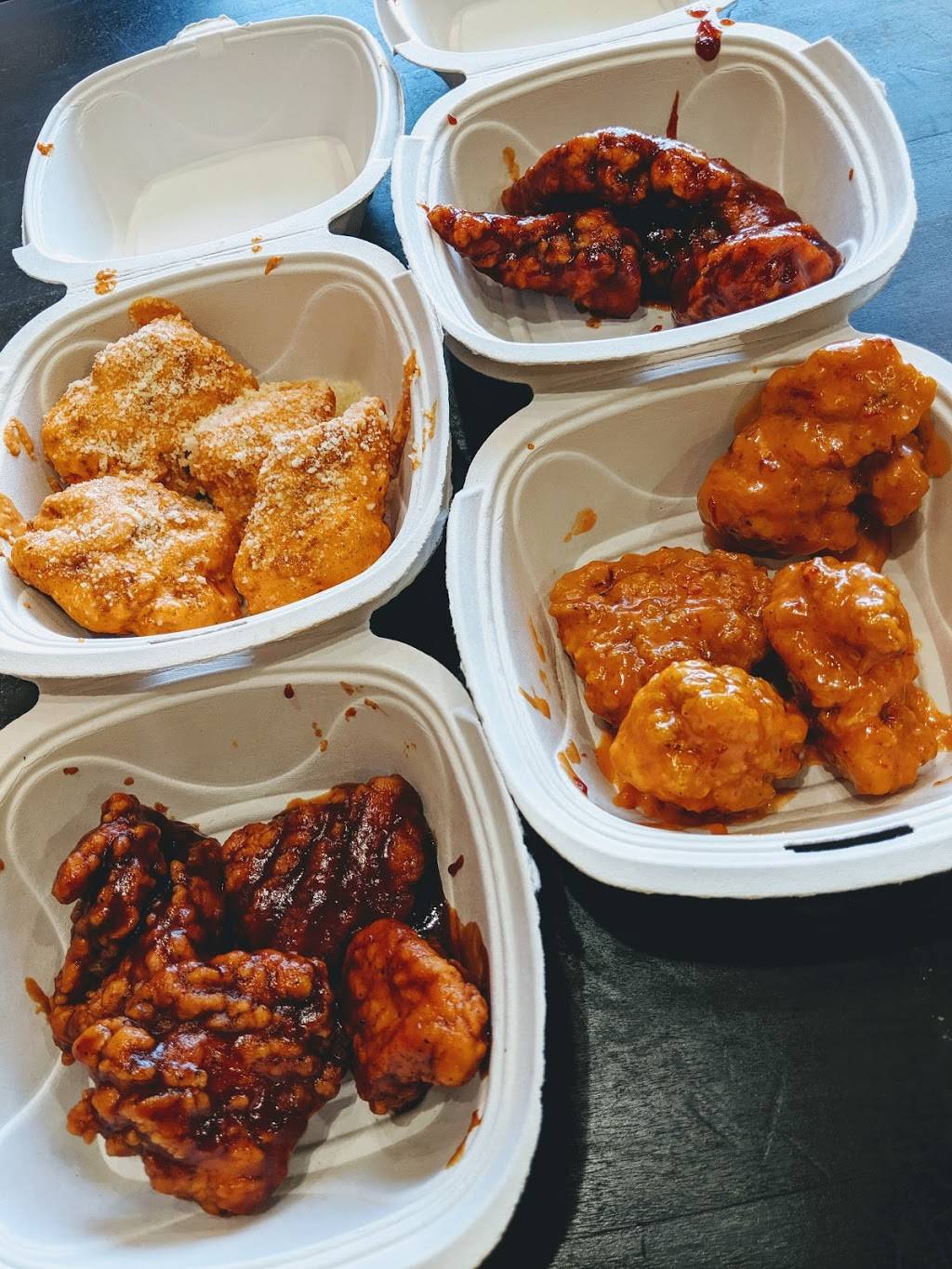 Detroit Wing Company | restaurant | 23327 Greenfield Rd, Southfield, MI 48075, USA | 2483077391 OR +1 248-307-7391