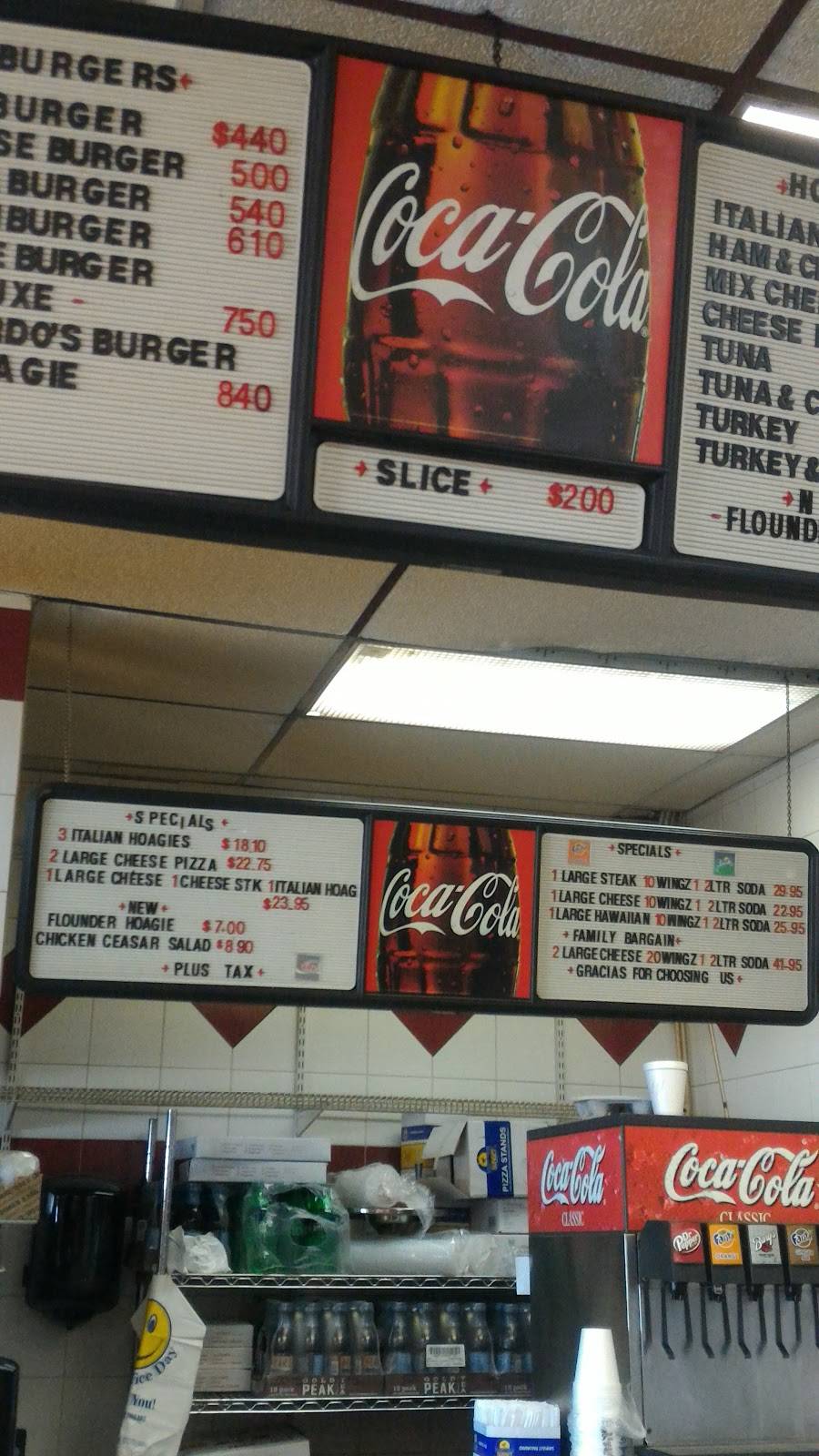 Riccardos Pizza | restaurant | 2510 River Ave, Camden, NJ 08105, USA | 8565414914 OR +1 856-541-4914