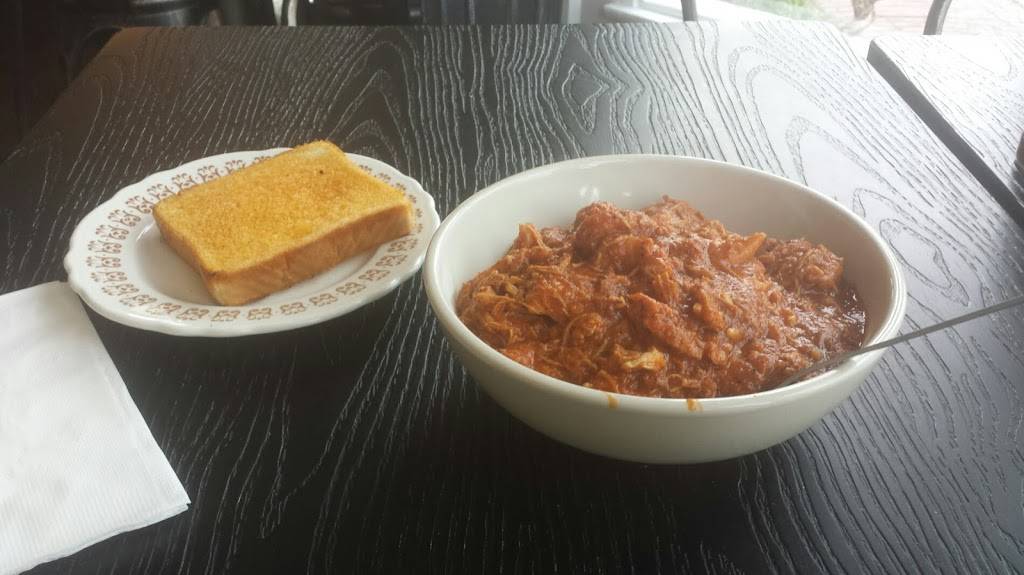 J. Gumbos Highlands | restaurant | 1616 Grindstead Drive, Louisville, KY 40204, USA | 5028735006 OR +1 502-873-5006