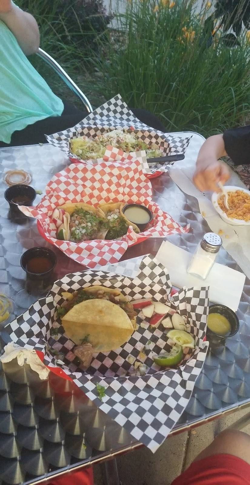 DELICIOSO TAQUERIA N CATER | restaurant | 8793 Columbine Rd, Eden Prairie, MN 55344, USA | 9527467587 OR +1 952-746-7587