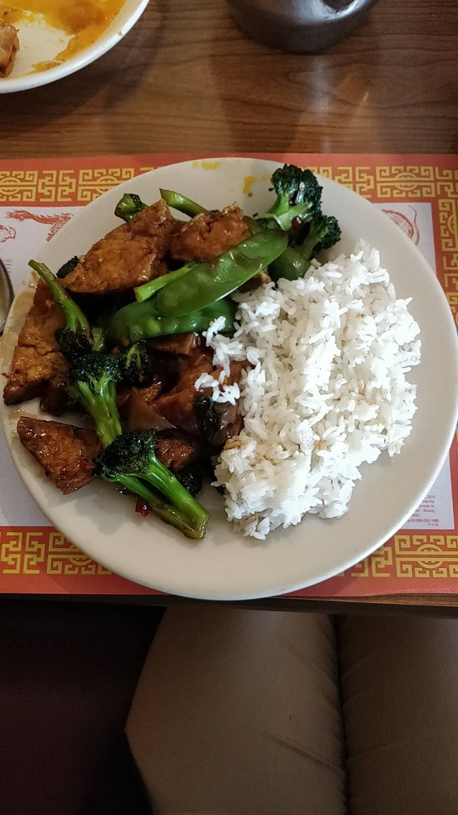 Golden Crown Chinese Restaurant | restaurant | 2292 Kresge Dr, Amherst, OH 44001, USA | 4409602299 OR +1 440-960-2299