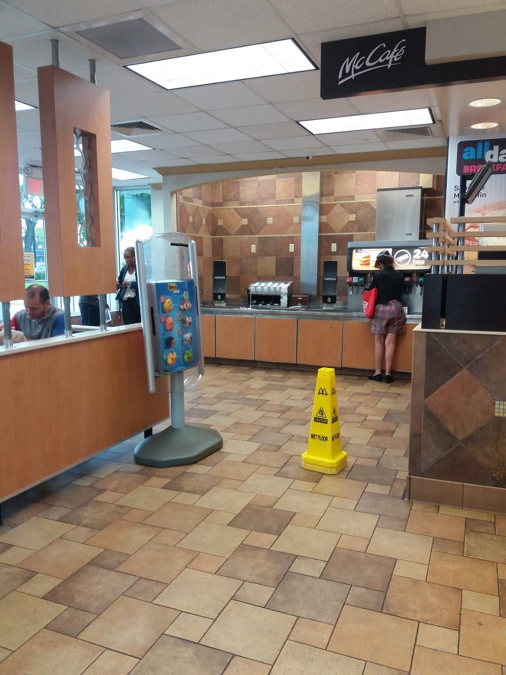 McDonalds | cafe | 835 W Hallandale Beach Blvd, Hallandale Beach, FL 33009, USA | 9544577415 OR +1 954-457-7415