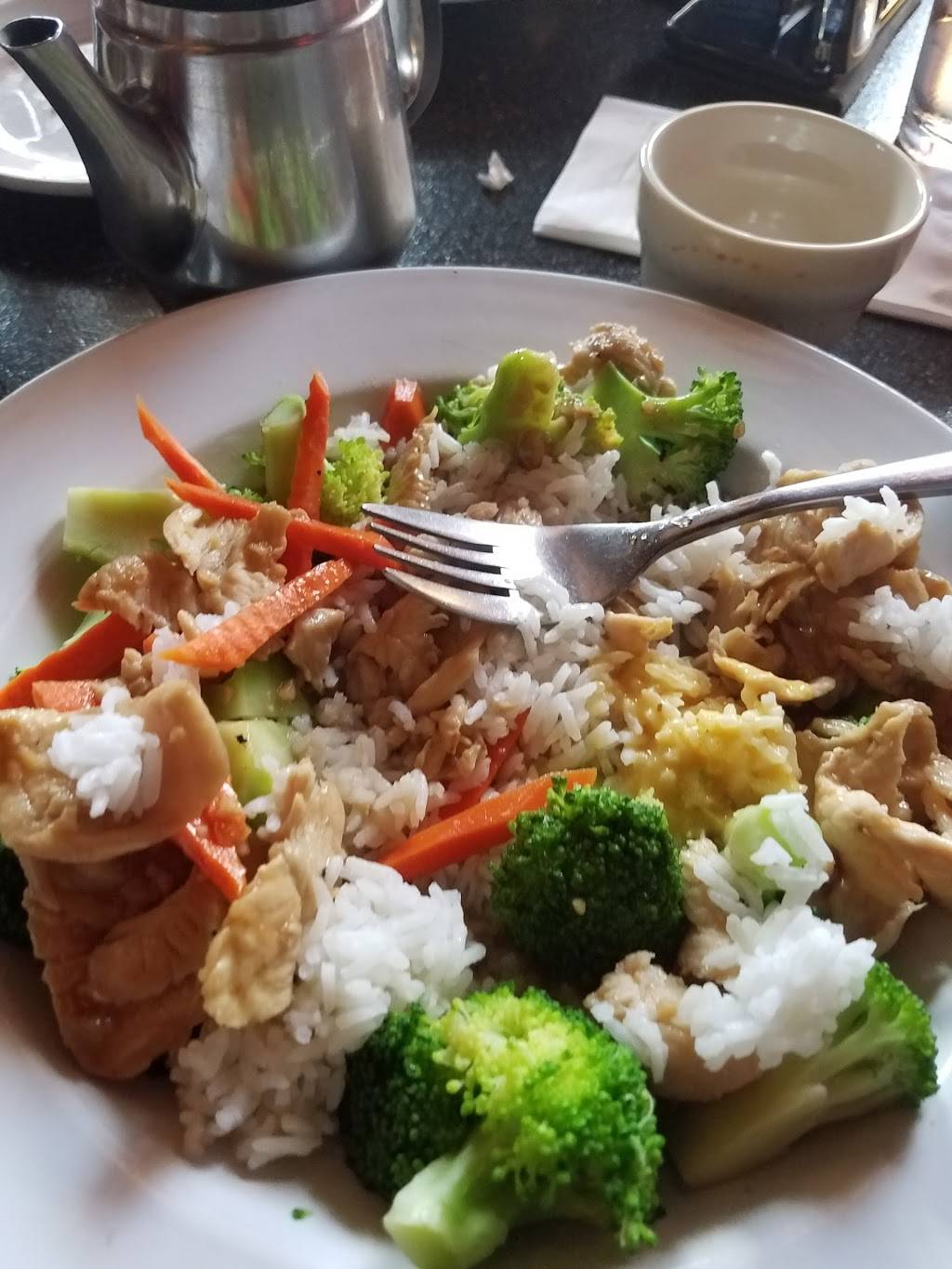 Sweet Chili | restaurant | 8276 Santa Monica Blvd, West Hollywood, CA 90046, USA | 3236542892 OR +1 323-654-2892