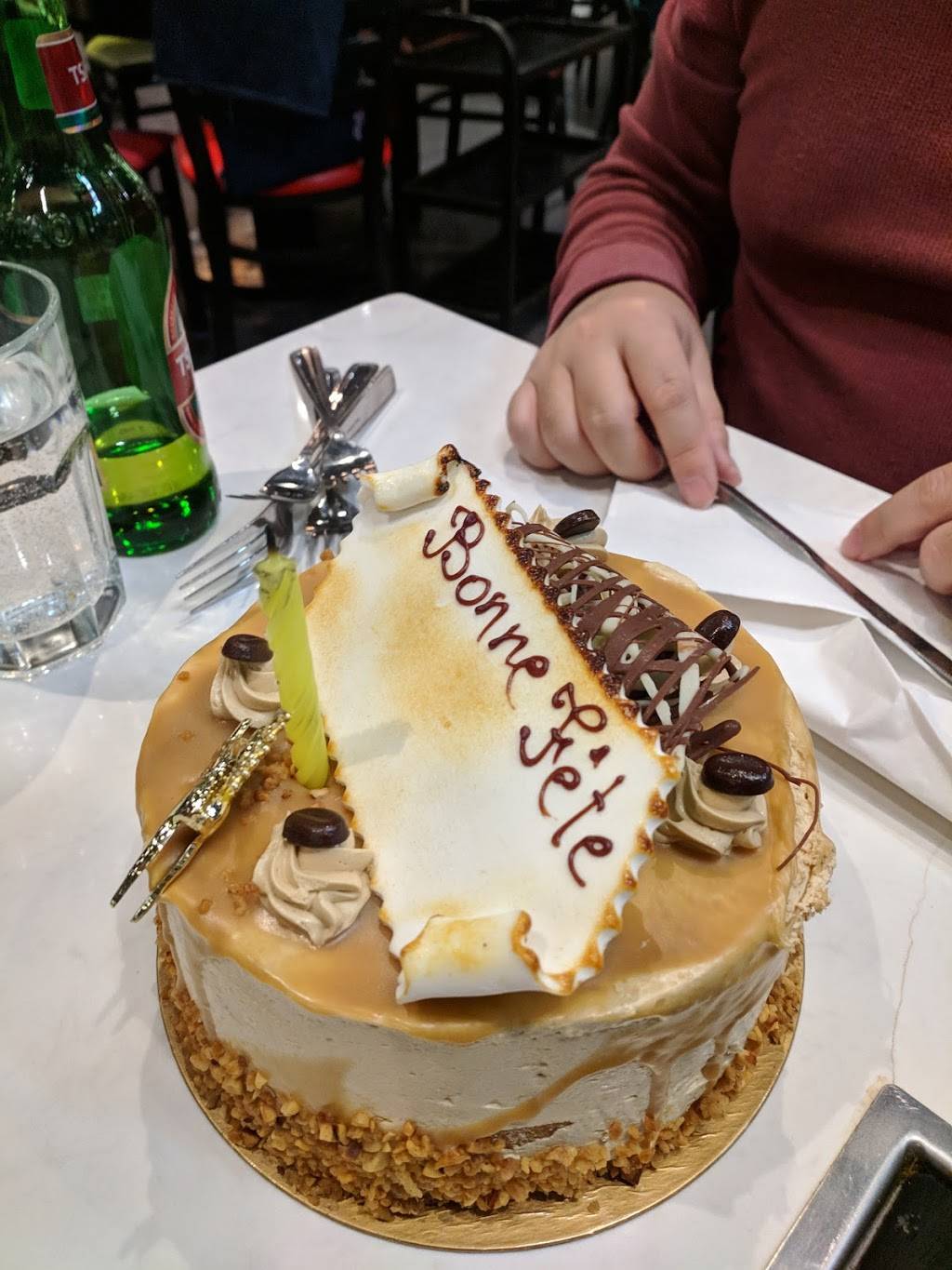 Premiere Fondue | restaurant | 1320 Boulevard Marcel-Laurin, Saint-Laurent, QC H4R 1J9, Canada | 5143791899 OR +1 514-379-1899