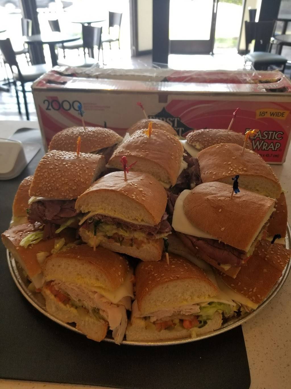 Tonys Deli | restaurant | 10803 Riverside Dr, North Hollywood, CA 91602, USA | 8189850011 OR +1 818-985-0011