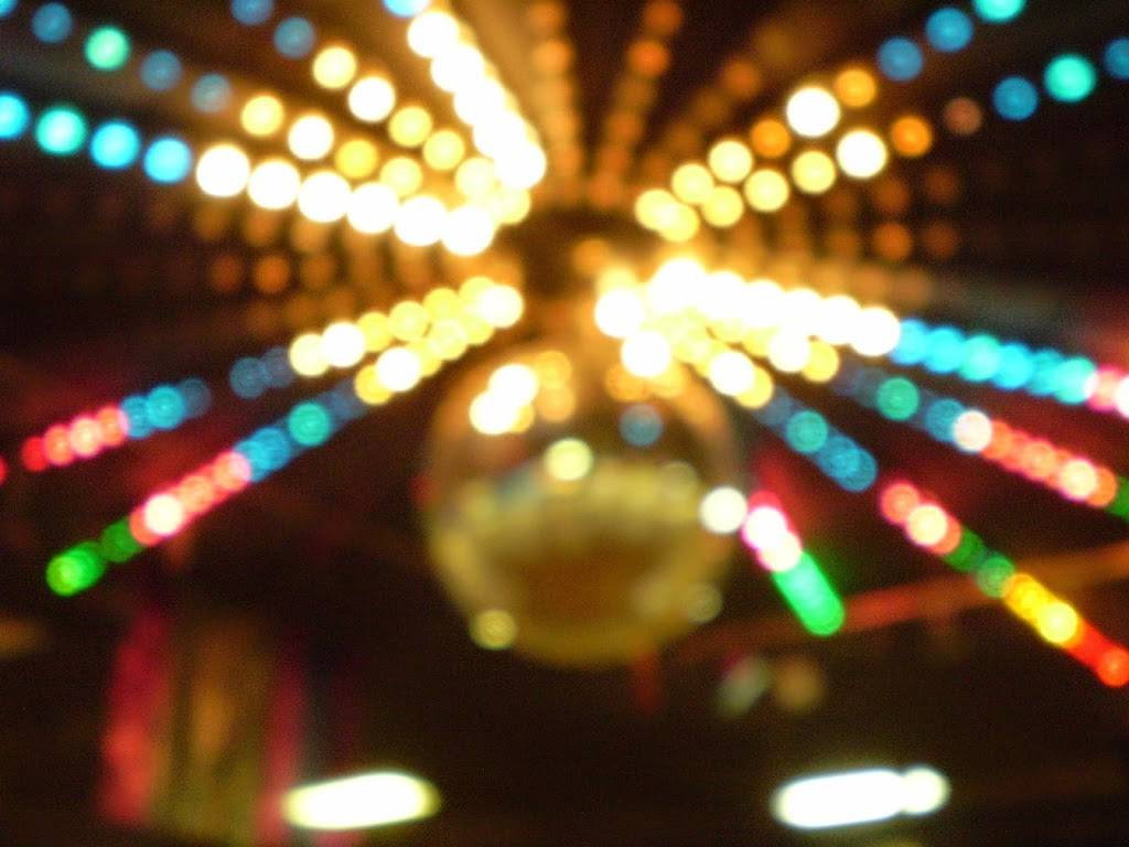 United Skates of America | restaurant | 3362 Refugee Rd, Columbus, OH 43232, USA | 6142397202 OR +1 614-239-7202