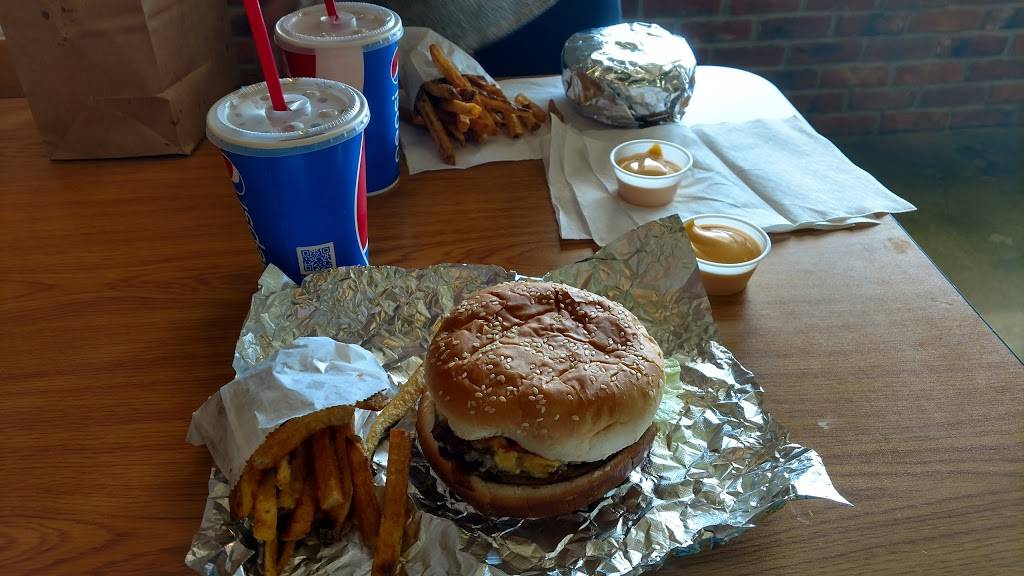 Mad Cow | restaurant | 503 E Nifong Blvd, Columbia, MO 65201, USA | 5732140393 OR +1 573-214-0393