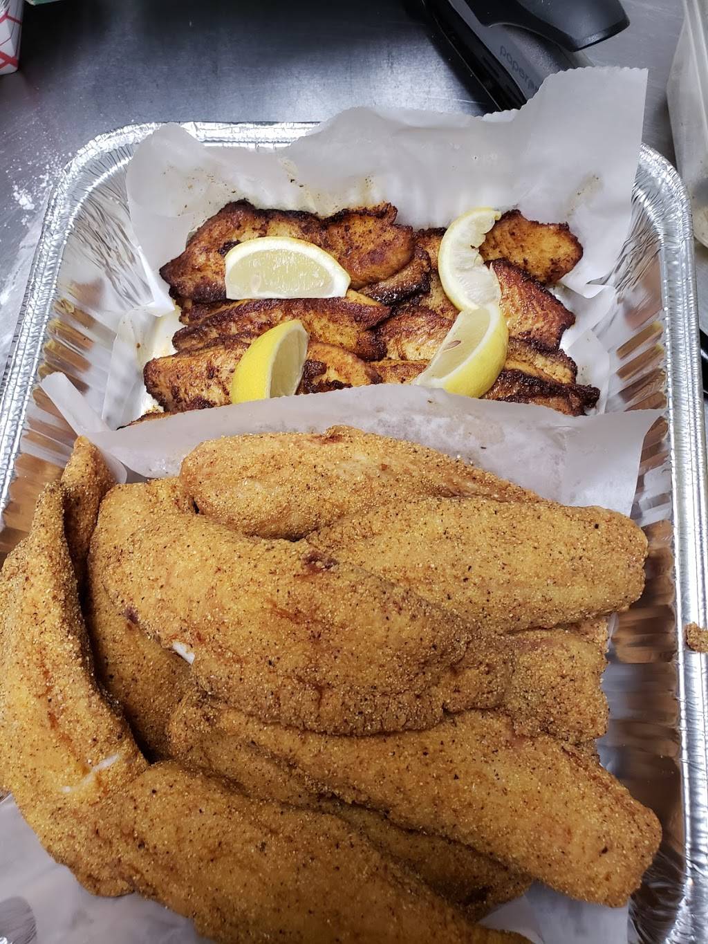 Surfs Up South Shore | restaurant | 2236 E 71st St, Chicago, IL 60649, USA | 7738915544 OR +1 773-891-5544