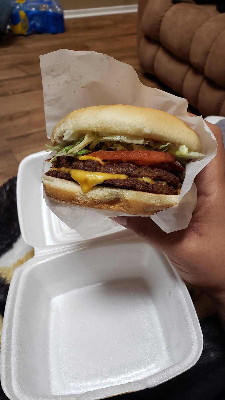 Sonic Drive-In | restaurant | 6104 Chase Oaks Blvd, Plano, TX 75023, USA | 9725279271 OR +1 972-527-9271