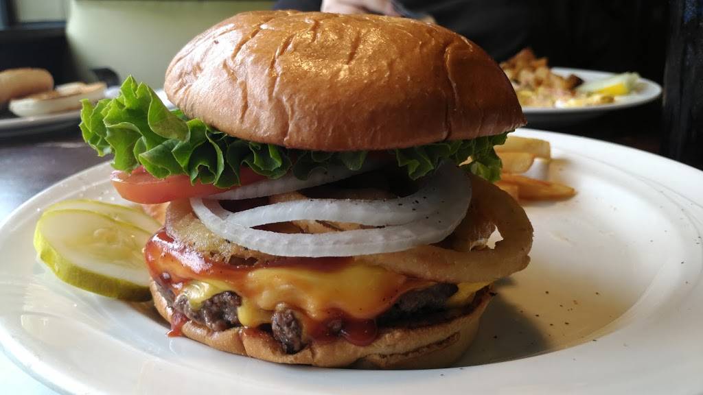 Boulevard Family Restaurant | restaurant | 7507 Little Rd, New Port Richey, FL 34654, USA | 7278079946 OR +1 727-807-9946