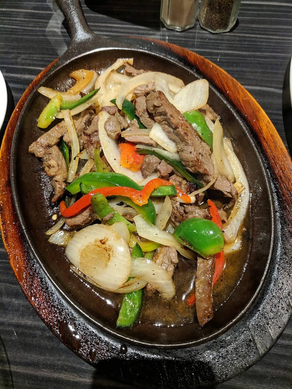 Hecho En Mexico Restaurant | restaurant | 6001 W William Cannon Dr # 301, Austin, TX 78749, USA | 5123010060 OR +1 512-301-0060