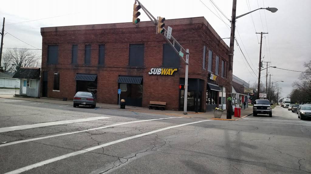 Subway | restaurant | 101 W Main St, Greentown, IN 46936, USA | 7656280410 OR +1 765-628-0410