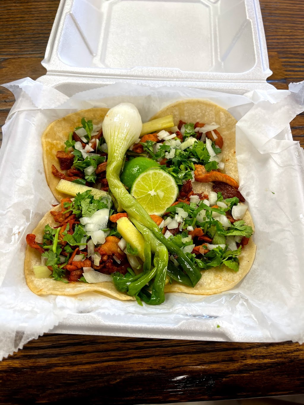 Taqueria los dos carnales del chacarrón | restaurant | 335 Washington Ave, Elizabeth, NJ 07202, USA | 9085743057 OR +1 908-574-3057