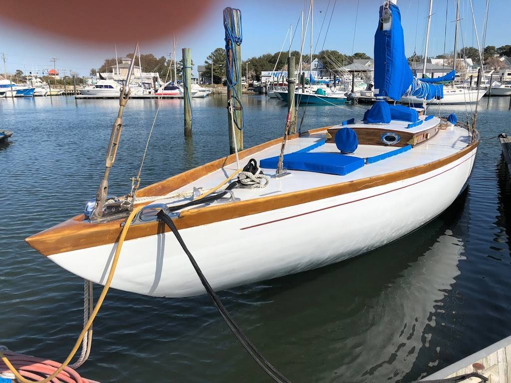 Vinings Landing Marina | restaurant | 8166 Shore Dr, Norfolk, VA 23518, USA | 7575878000 OR +1 757-587-8000