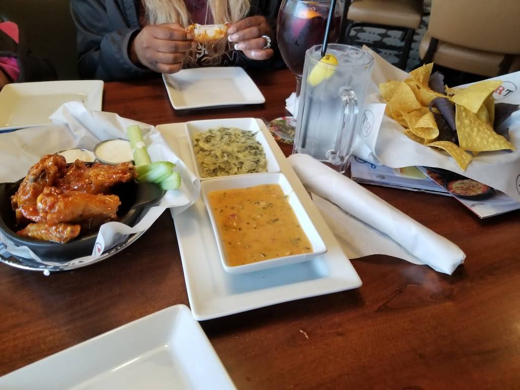 Ruby Tuesday | restaurant | 1183 Knox Ave, North Augusta, SC 29841, USA | 8034429431 OR +1 803-442-9431