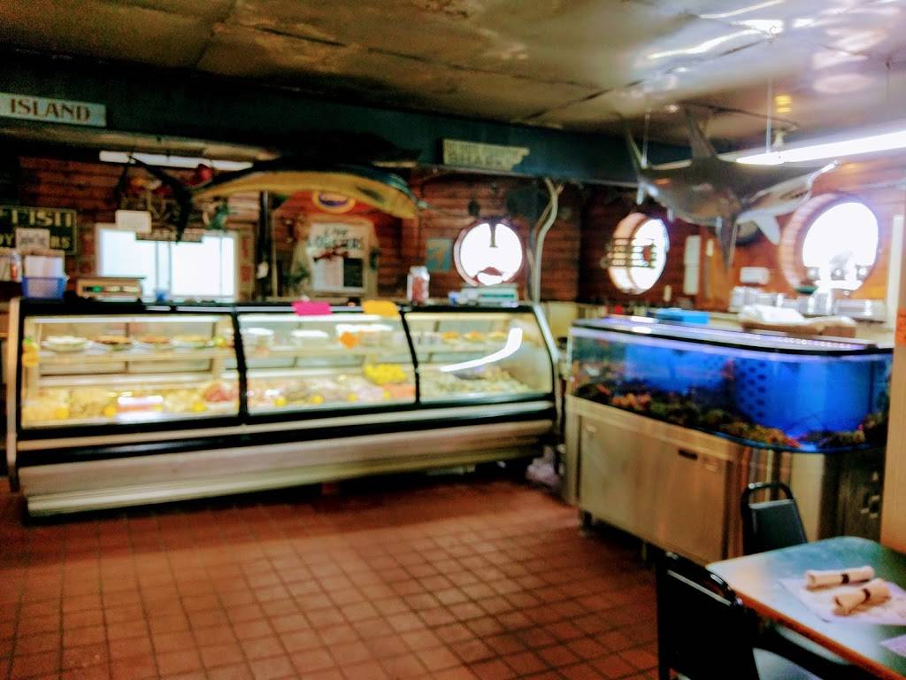 White Cap Fish Market | restaurant | 120 Main St, Islip, NY 11751, USA | 6315810125 OR +1 631-581-0125
