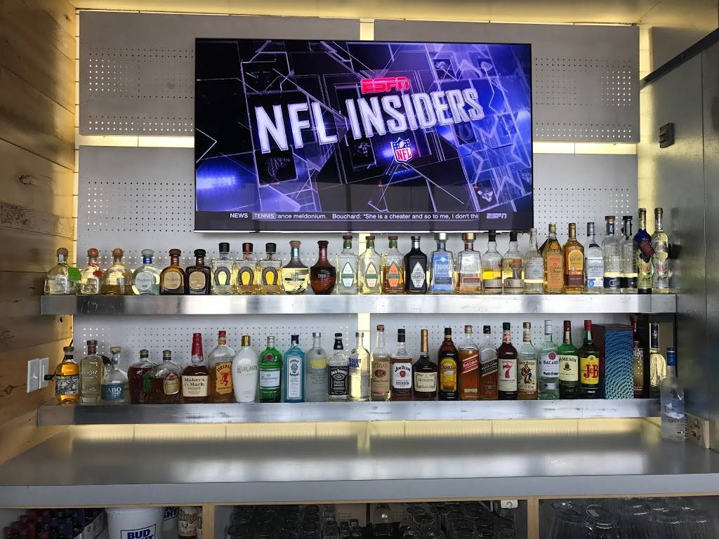 Dos coronas | restaurant | 419 W Aurora Rd J, Northfield, OH 44067, USA | 3309080044 OR +1 330-908-0044