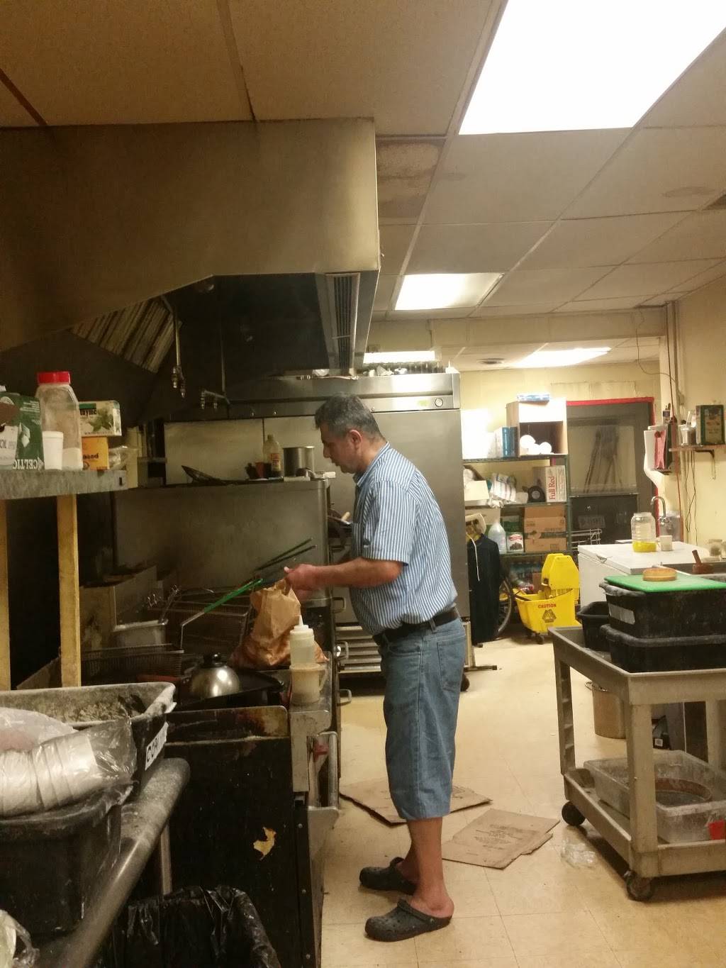 Fishers Pizza Fish & Chicken | restaurant | 3117 W 30th St, Indianapolis, IN 46222, USA | 3179252890 OR +1 317-925-2890