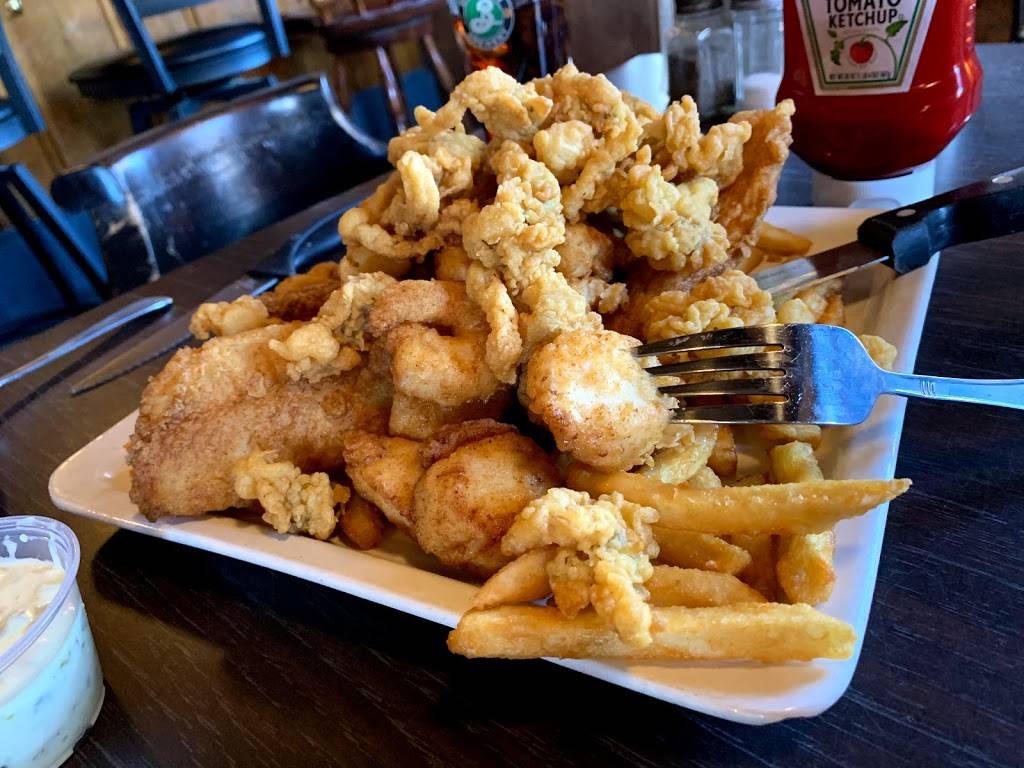 Whaleback Restaurant | restaurant | 1052 S Sandwich Rd, Sandwich, MA 02563, USA | 5088889850 OR +1 508-888-9850