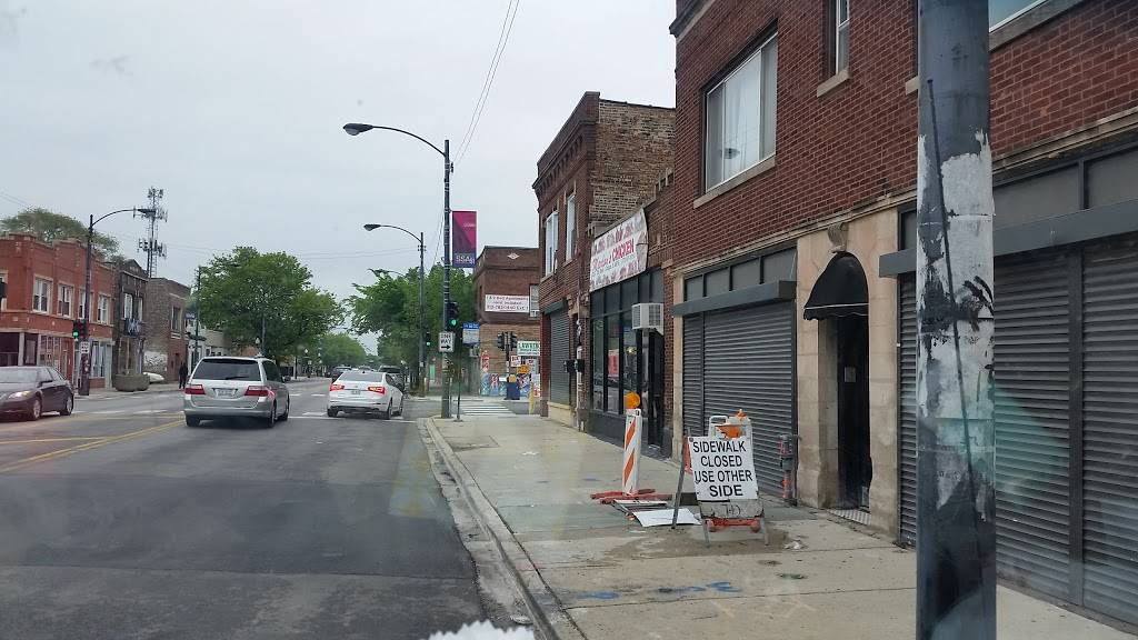 Marlons Chicken | restaurant | 602 E 75th St, Chicago, IL 60619, USA | 7738911619 OR +1 773-891-1619