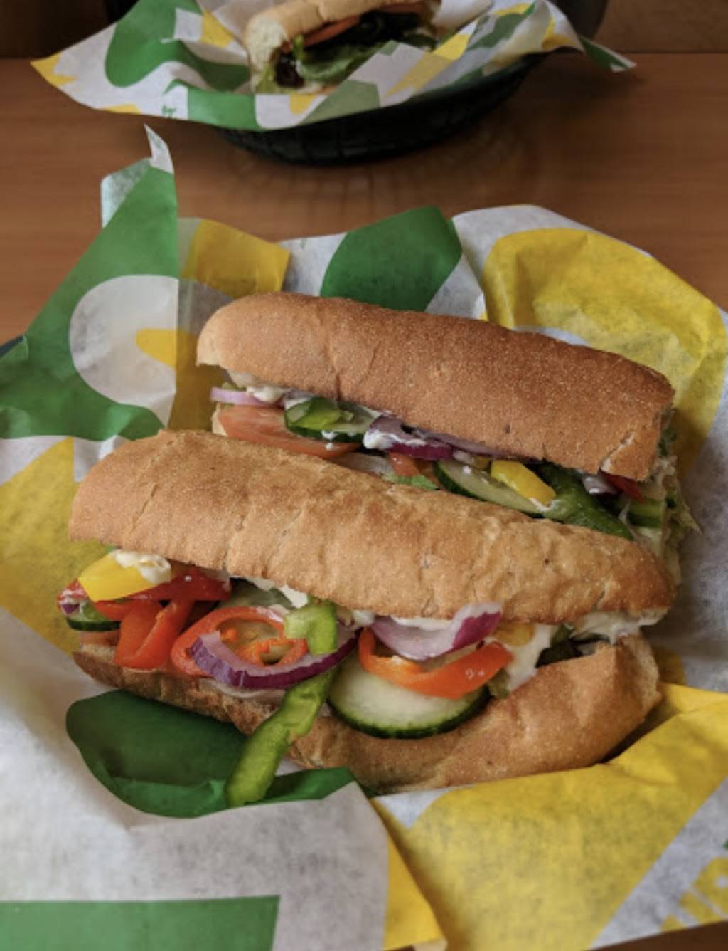 Subway | restaurant | 1533 Steeles Ave E, North York, ON M2M 3Y7, Canada | 4162259213 OR +1 416-225-9213
