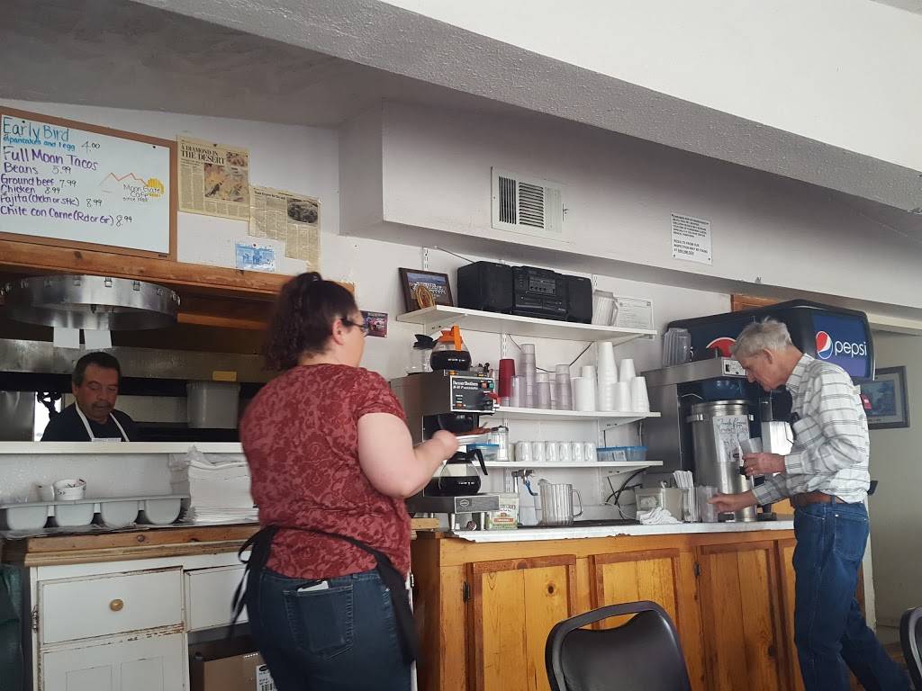 Moongate Cafe | restaurant | 9545 Bataan Memorial, Las Cruces, NM 88012, USA | 5753825744 OR +1 575-382-5744