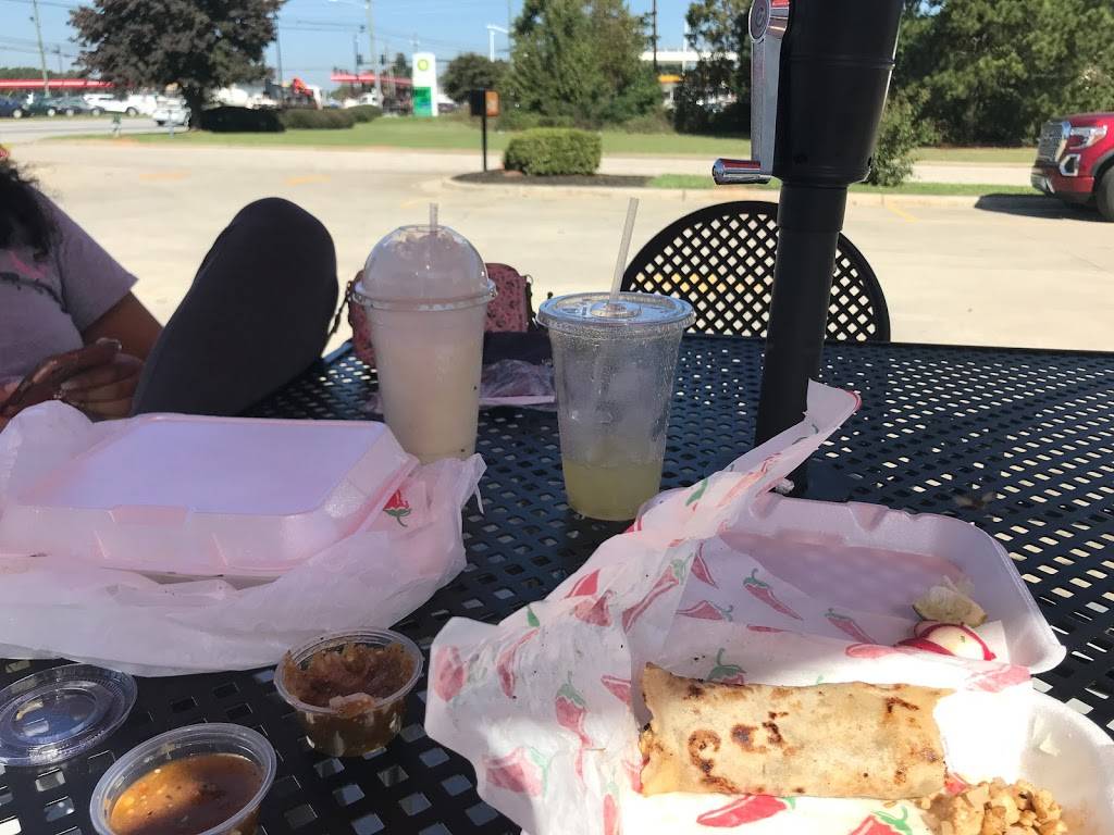 Taqueria Palafox | restaurant | 4980 Old Dixie Hwy, Forest Park, GA 30297, USA | 4042055219 OR +1 404-205-5219