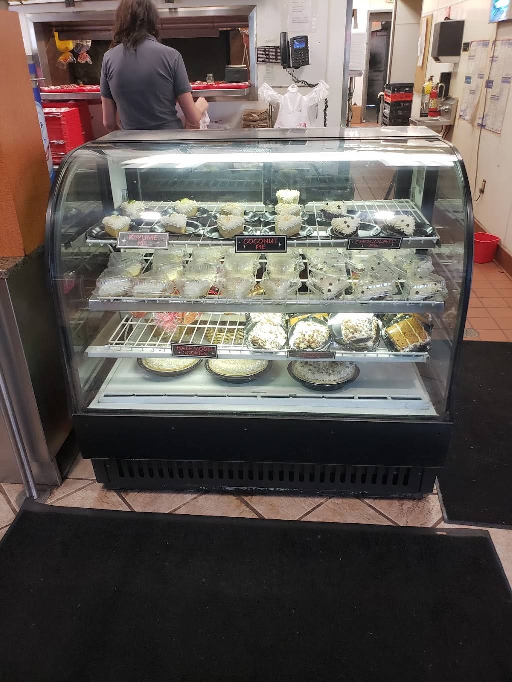 Full Moon Bar-B-Que | restaurant | 470 Colonial Promenade Pkwy, Alabaster, AL 35007, USA | 2056204442 OR +1 205-620-4442