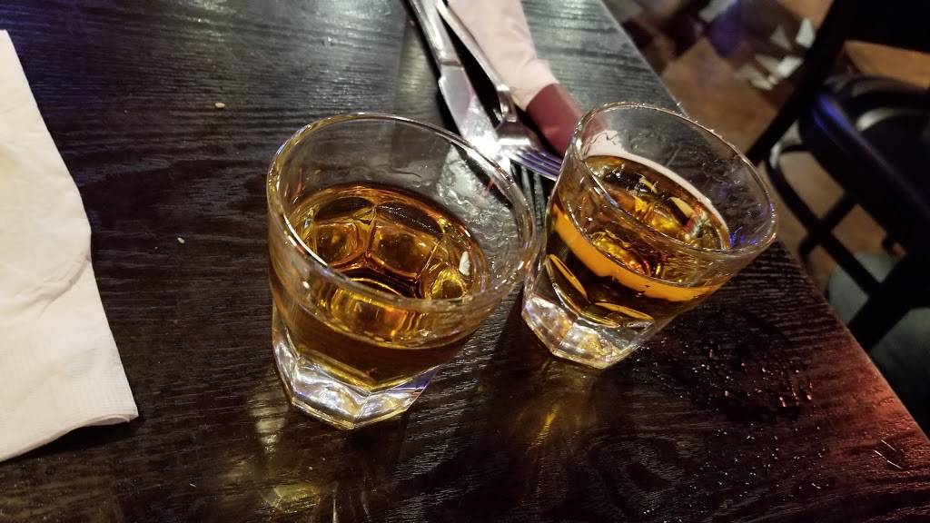 House of Wings Sportsbar | restaurant | 2317 D St, La Verne, CA 91750, USA | 9095964466 OR +1 909-596-4466