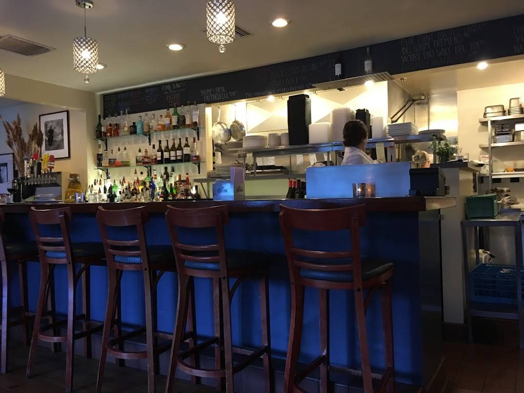 Idas Restaurant | restaurant | 21 Valley Rd, Middletown, RI 02842, USA | 4018493377 OR +1 401-849-3377