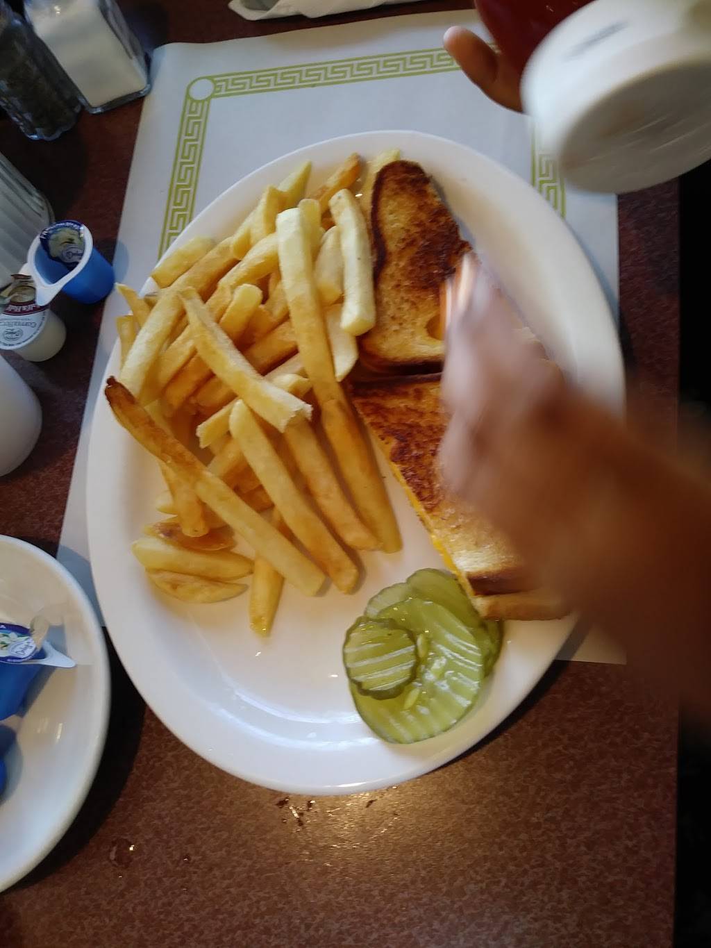 Bendix | restaurant | 1529 Miami St, South Bend, IN 46613, USA | 5742327688 OR +1 574-232-7688