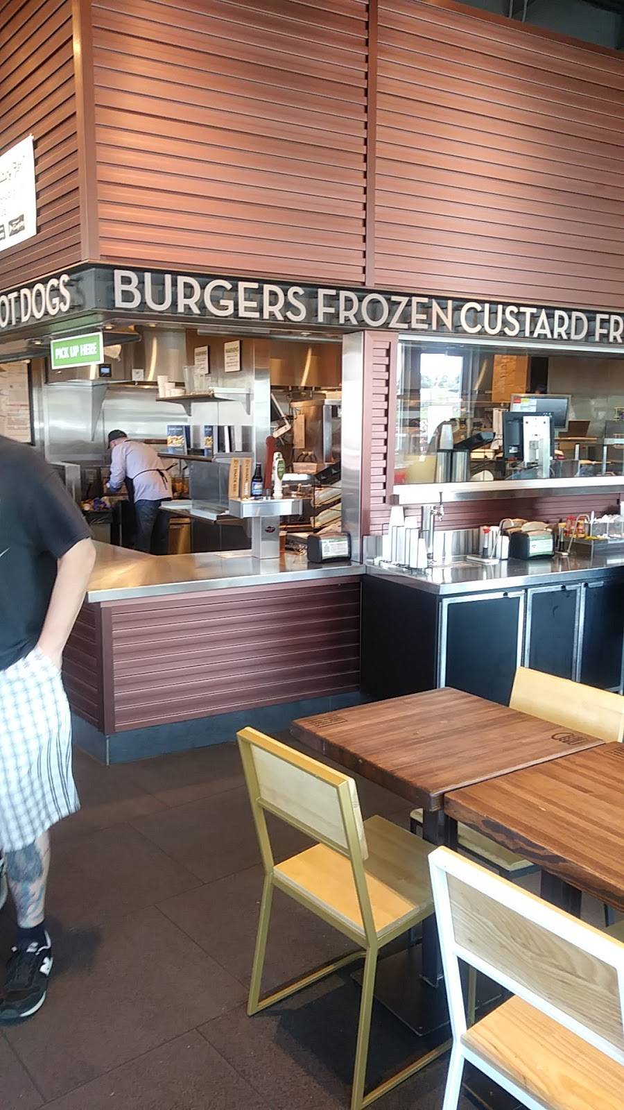 Shake Shack | restaurant | 115 Summit At Fritz Farm #110, Lexington, KY 40515, USA | 8597211295 OR +1 859-721-1295