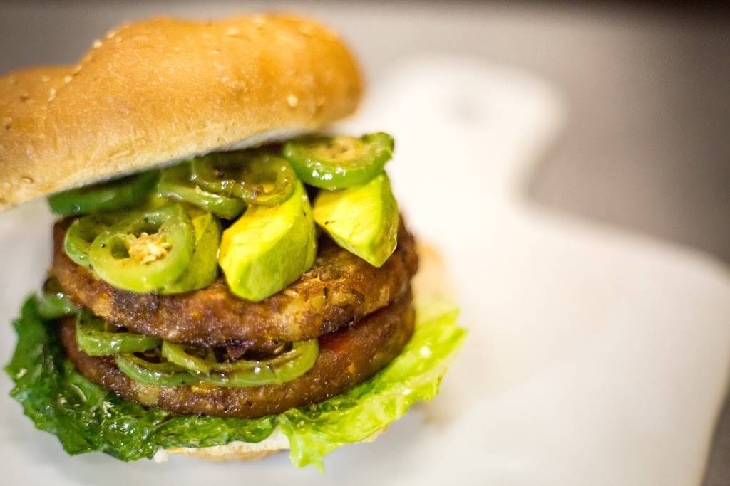 Nest Burger | restaurant | 2540 E Plano Pkwy #114, Plano, TX 75074, USA | 9728815272 OR +1 972-881-5272