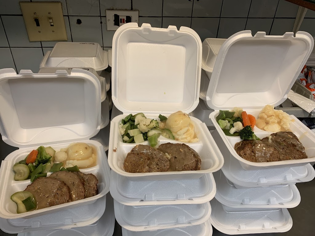 Johnnies Snack Shop IL | restaurant | 160 N Halsted St, Chicago, IL 60661, USA | 3122267769 OR +1 312-226-7769