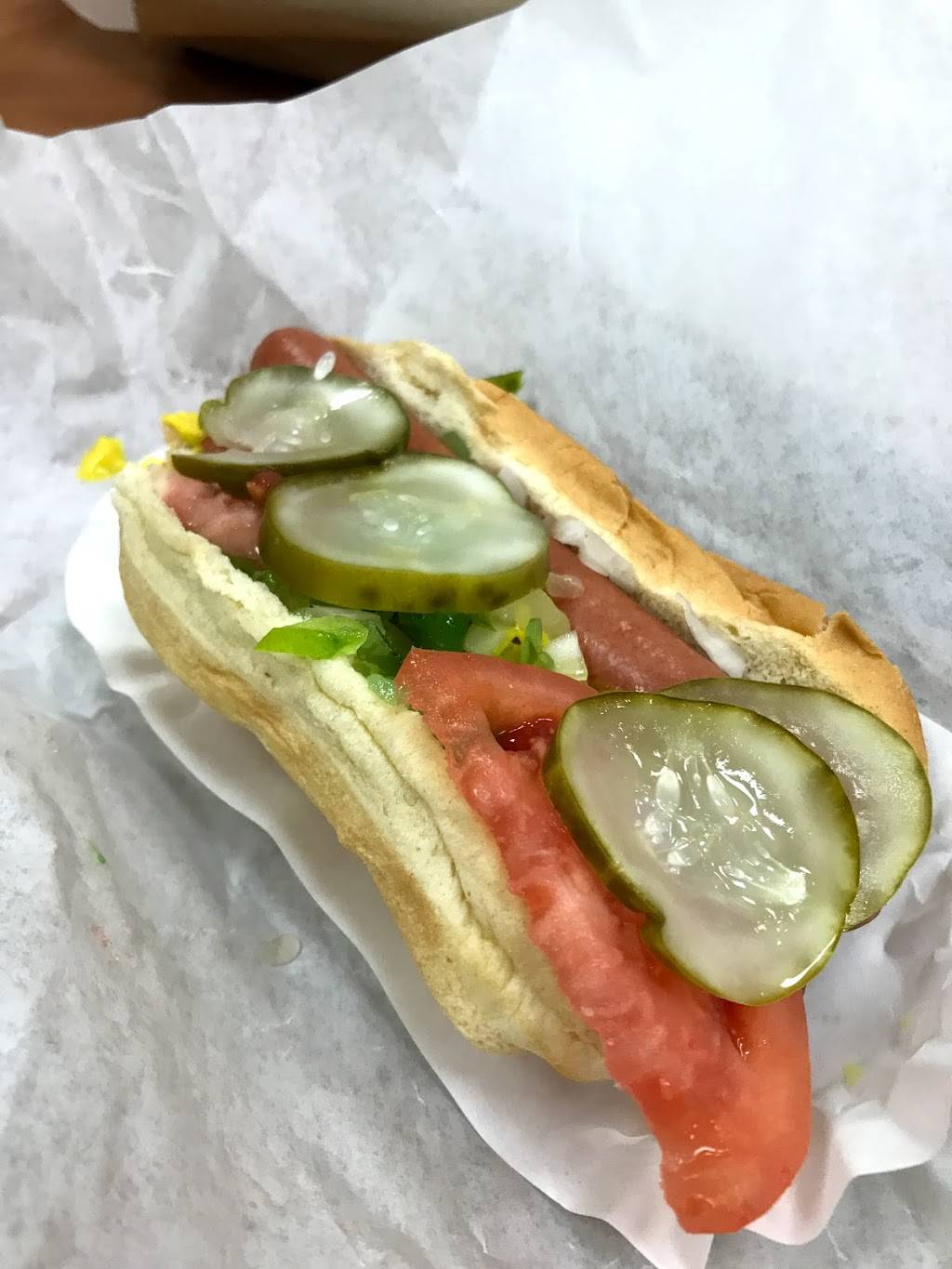 Mr. Js Dawg N Burger | restaurant | 820 N State St, Chicago, IL 60610, USA | 3129434679 OR +1 312-943-4679