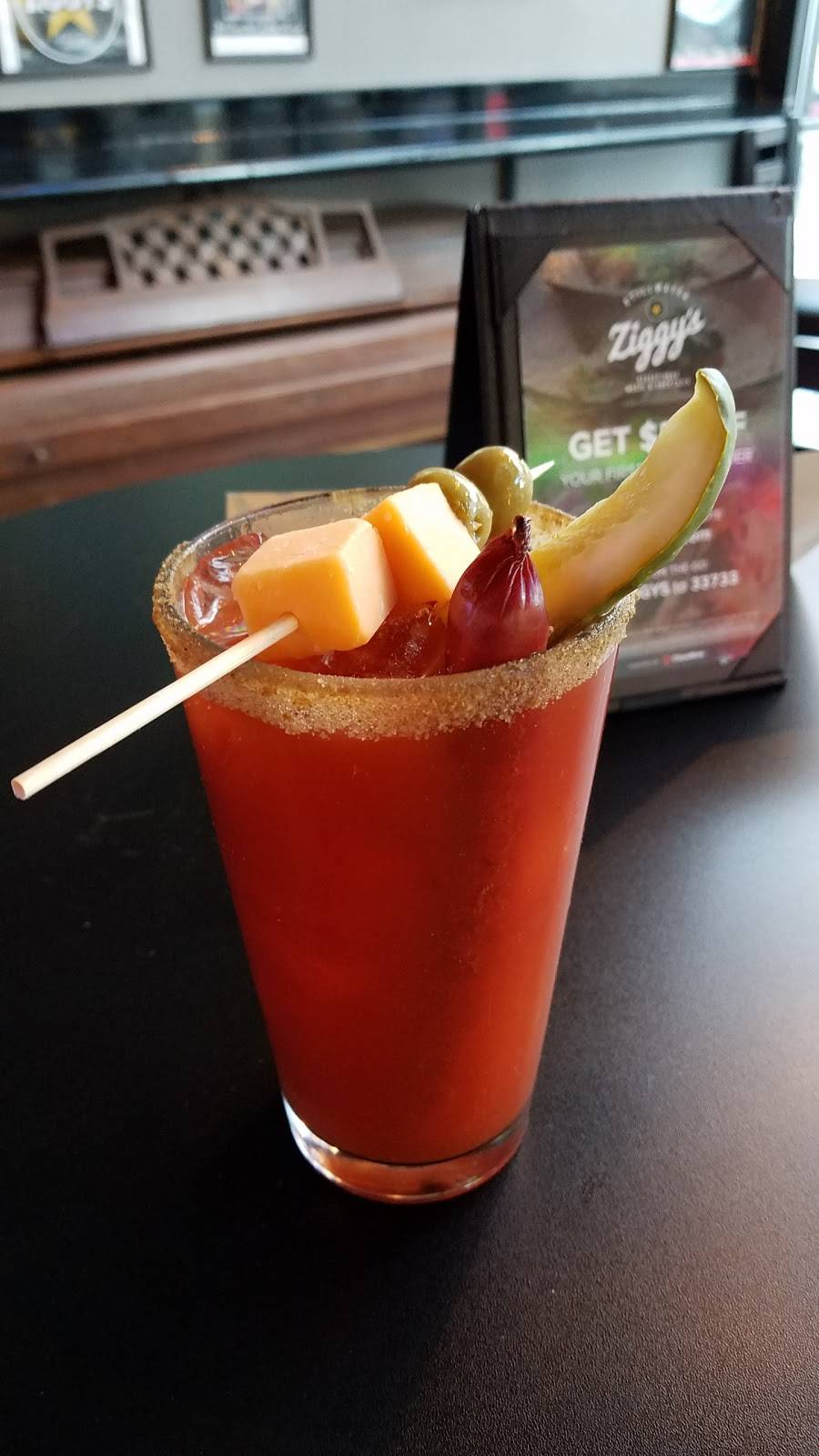 Ziggys Street Food Cocktails & Music | restaurant | 132 Main St S, Stillwater, MN 55082, USA | 6513421773 OR +1 651-342-1773