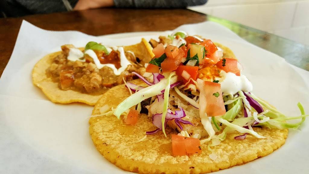 Guisados | restaurant | 1261 Sunset Blvd, Los Angeles, CA 90026, USA | 2132507600 OR +1 213-250-7600