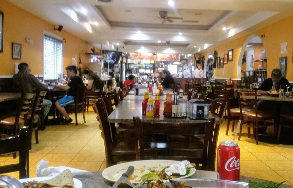 El Pollo Cris Cris | restaurant | 7025 S Pulaski Rd, Chicago, IL 60629, USA | 7732847227 OR +1 773-284-7227