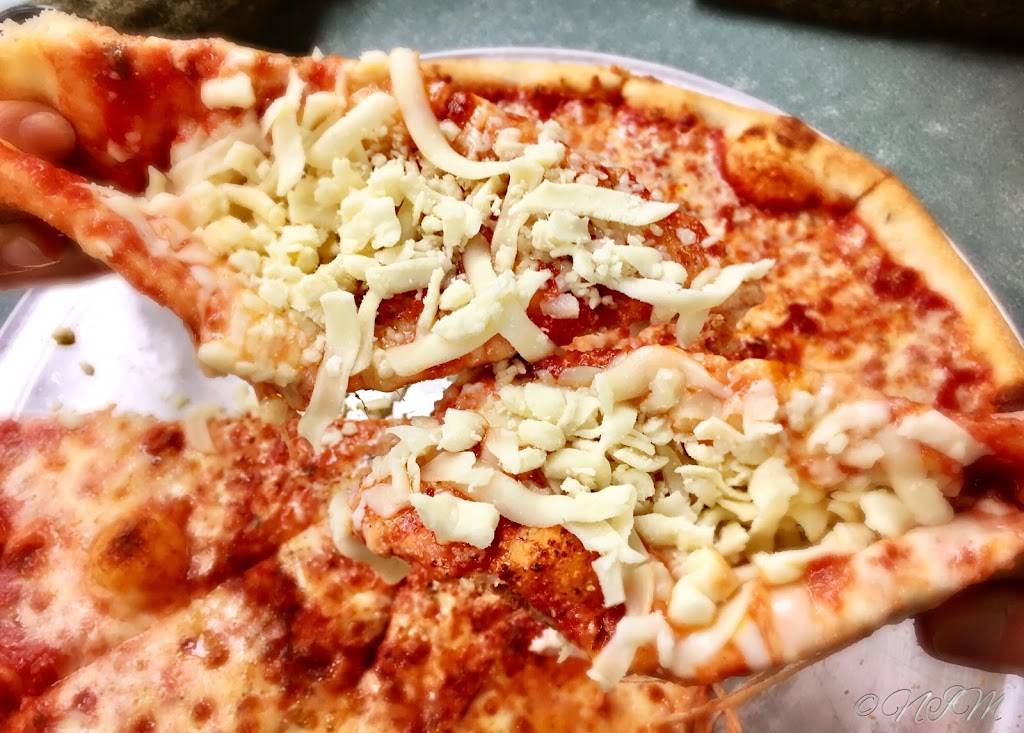 Little Vincents Pizza | restaurant | 329 New York Ave, Huntington, NY 11743, USA | 6314239620 OR +1 631-423-9620