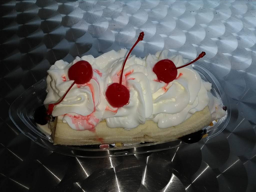 Ice Cream & Yogurt Club | restaurant | Manalapan, FL 33462, USA | 5615820778 OR +1 561-582-0778