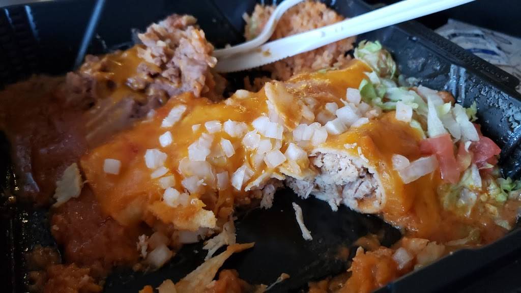 Santiagos Mexican Restaurant | restaurant | 1380 W 104th Ave, Northglenn, CO 80234, USA | 3032557945 OR +1 303-255-7945