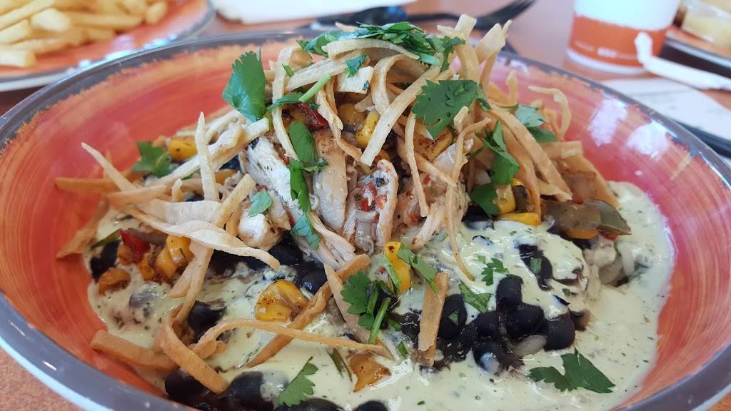 Pollo Campero | restaurant | 1572 S Robert St, West St Paul, MN 55118, USA | 6513062091 OR +1 651-306-2091