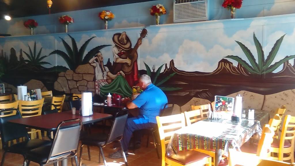 Palmeras Restaurant | restaurant | 105 Summit St, Crescent City, FL 32112, USA | 3866984672 OR +1 386-698-4672